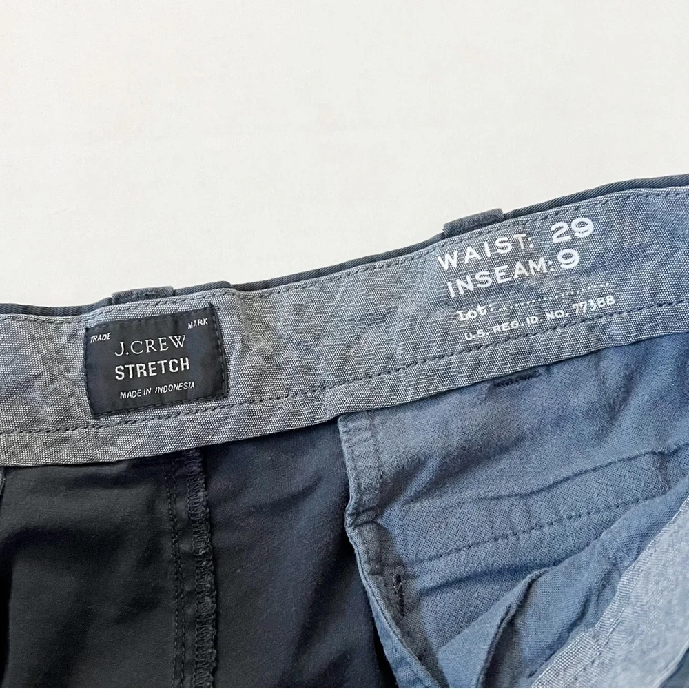 J. Crew Mens 9” Stretch Chino Shorts in Slate Blue